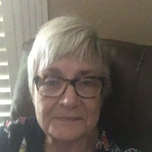 Meet your Posher, Paula